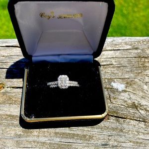 Emerald Halo Cut Bridal Set
